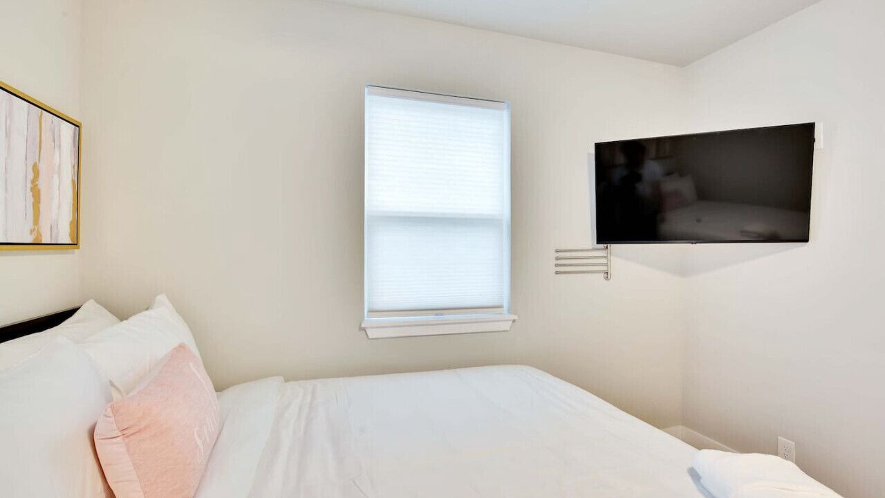 Photo of Bedroom in Govalle