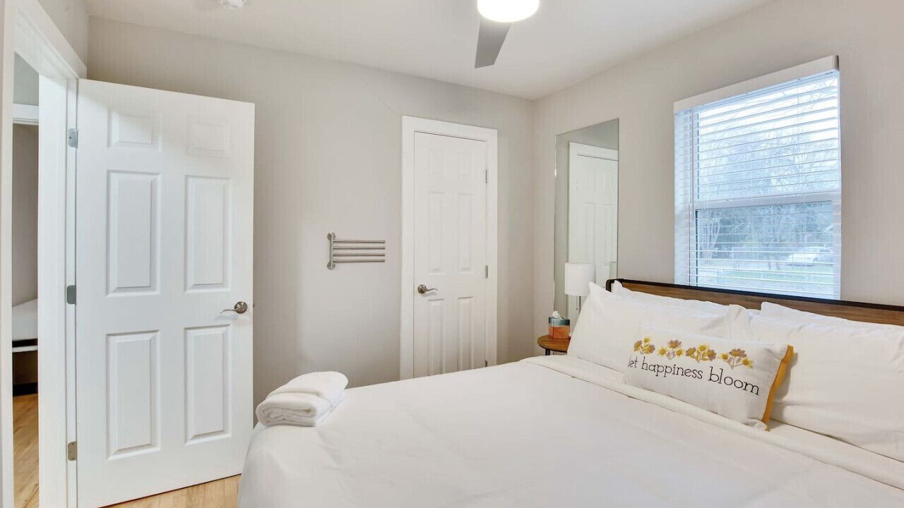 Photo of Bedroom in Govalle