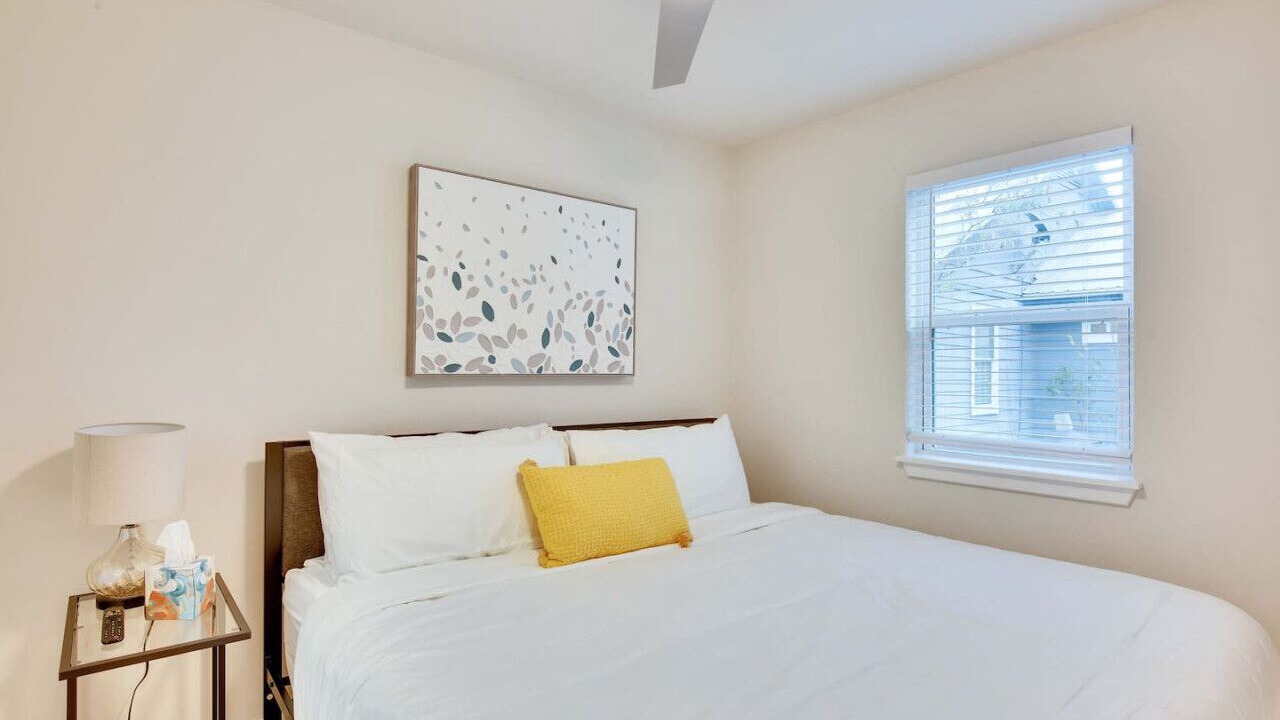 Photo of Bedroom in Govalle