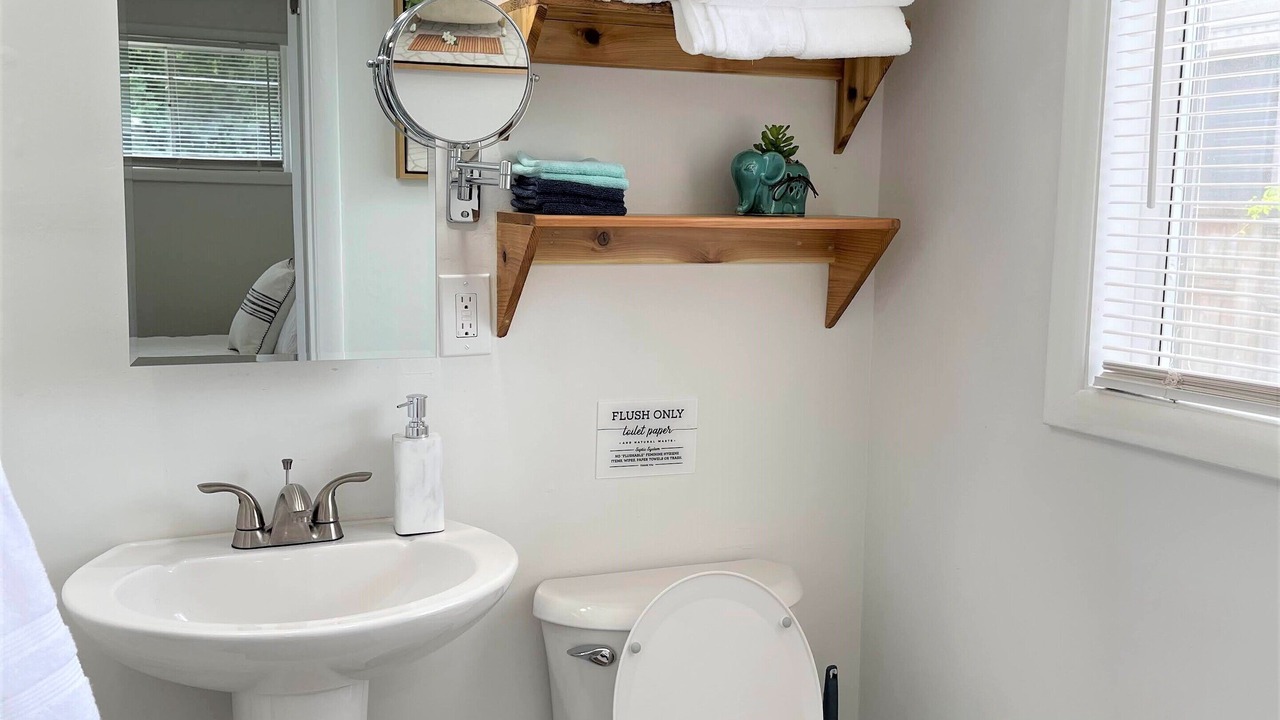 Photo of Bathroom in Center Point