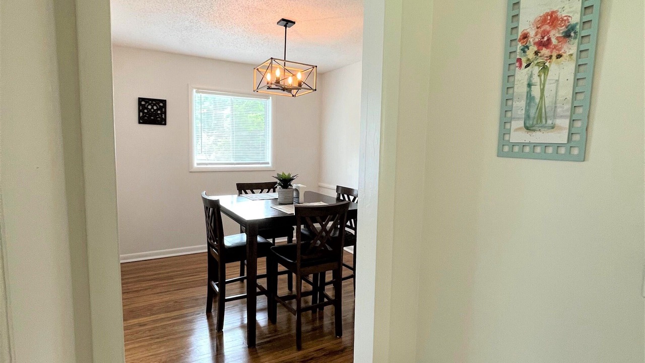Photo of Livingroom in Center Point