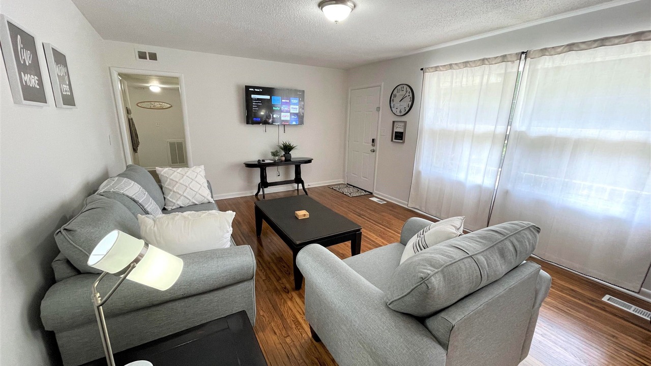 Photo of Livingroom in Center Point