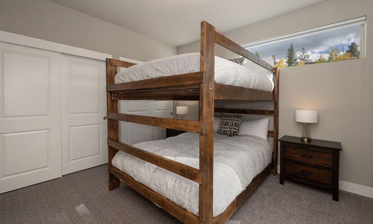 Photo of Bedroom in Rendezvous