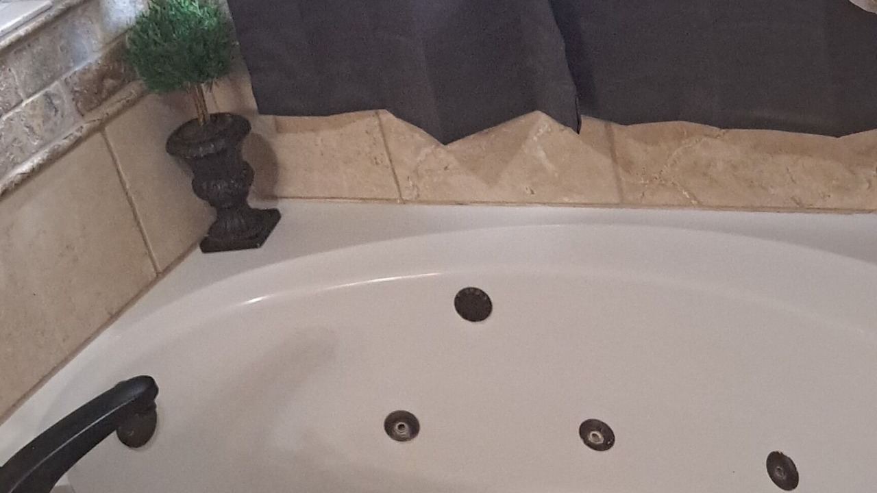 Photo of Bathroom in Far North Central