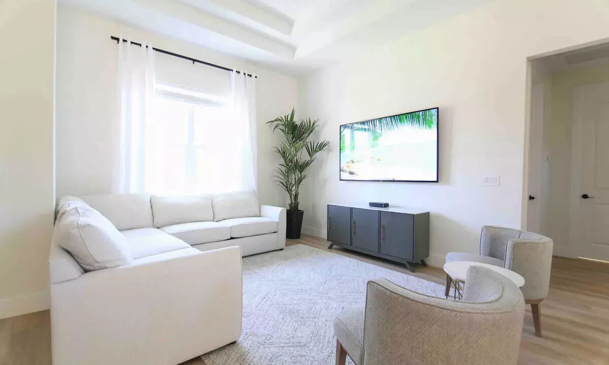Photo of Livingroom in North Port