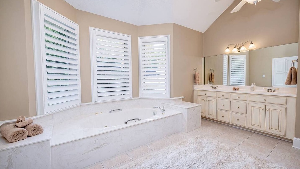 Photo of Bathroom in Seneca
