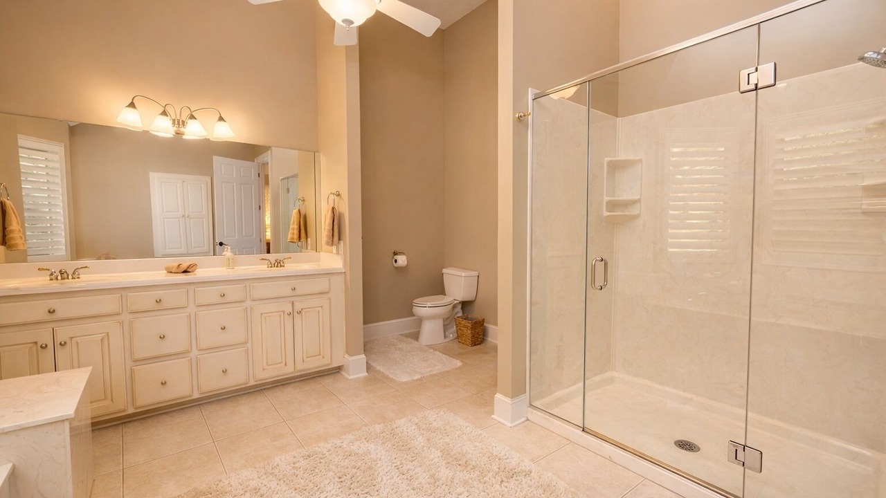 Photo of Bathroom in Seneca
