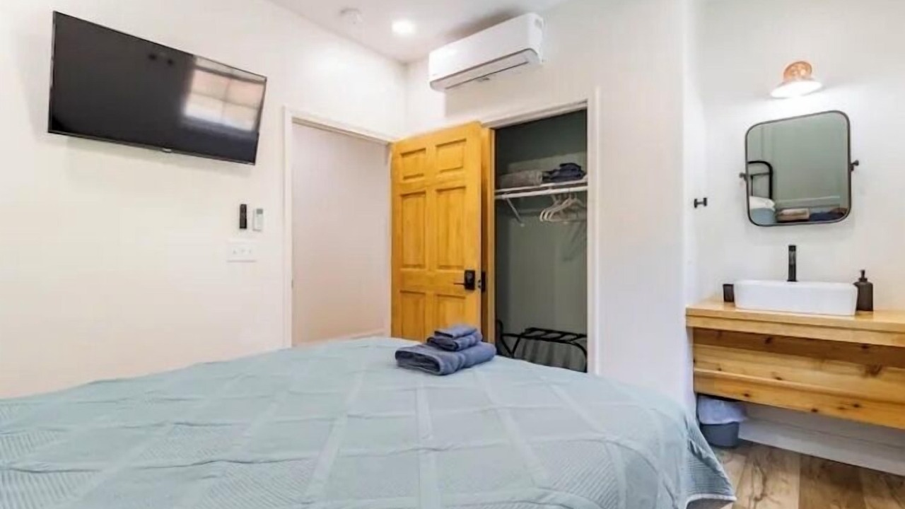 Photo of Bedroom in Summerville