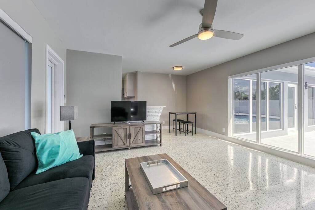 Photo of Livingroom in Wilton Manors
