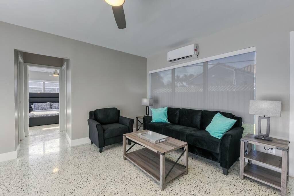 Photo of Livingroom in Wilton Manors