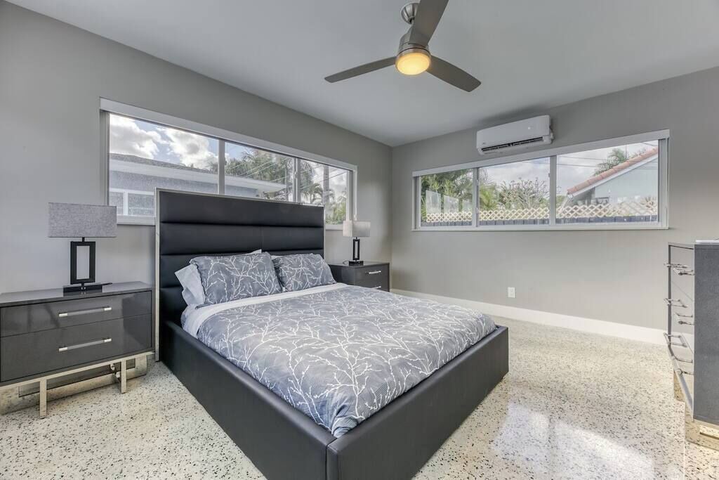 Photo of Bedroom in Wilton Manors