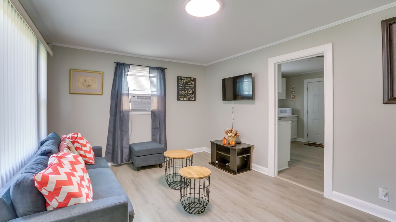 Photo of Livingroom in Greensboro