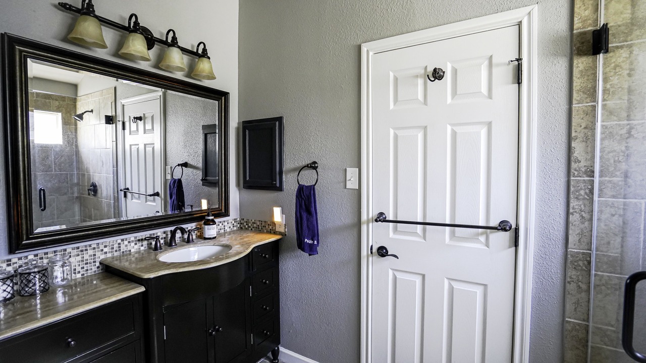 Photo of Bathroom in Stone Oak