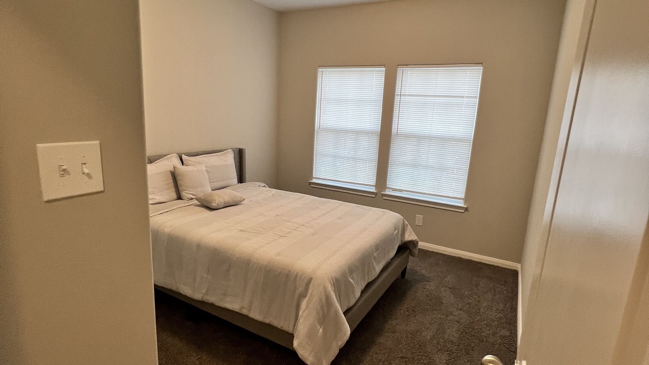 Photo of Bedroom in Cleveland