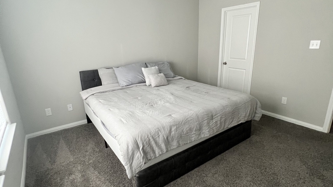 Photo of Bedroom in Cleveland