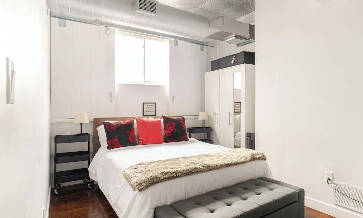 Photo of Bedroom in Belleville