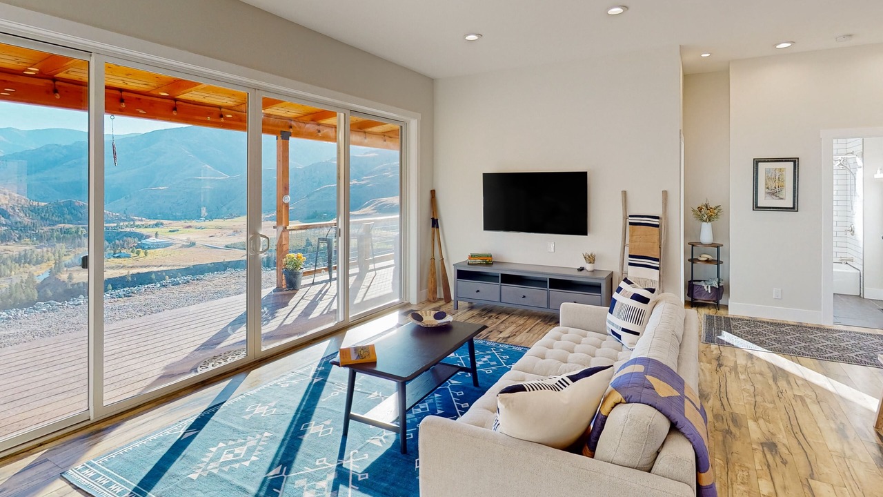 Photo of Livingroom in Pateros