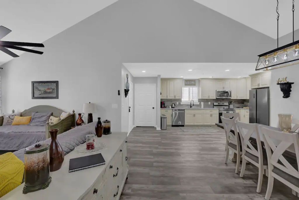 Photo of Bedroom in Kennesaw