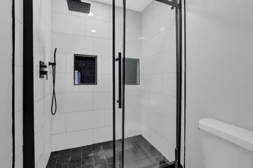 Photo of Bathroom in Kennesaw