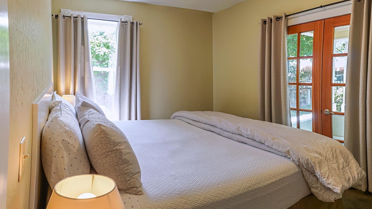 Photo of Bedroom in Historic Downtown District