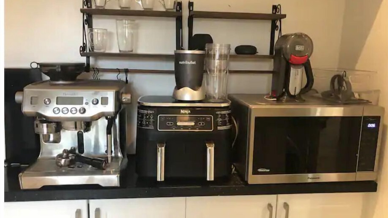 Photo of Kitchen in Clarkson-Lorne Park