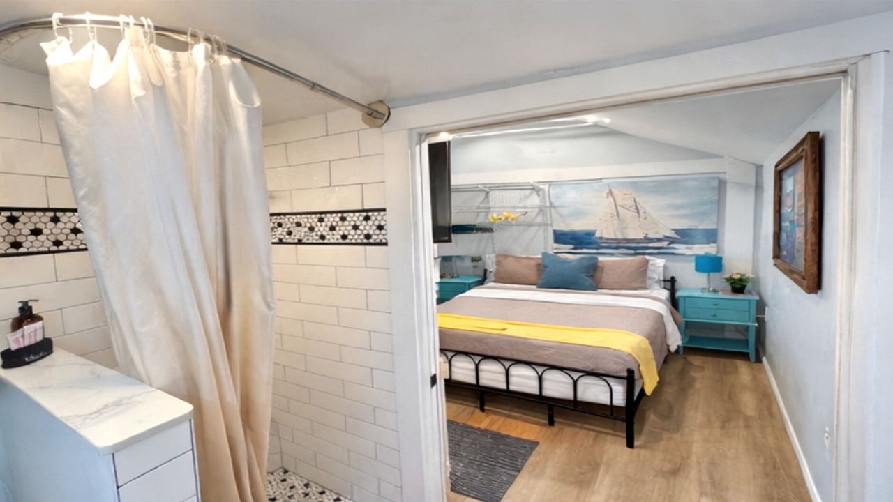 Photo of Bedroom in Historic Old Northeast