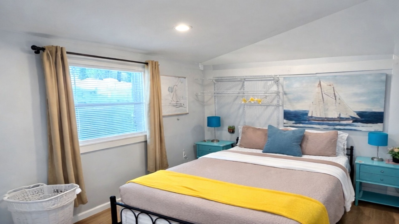 Photo of Bedroom in Historic Old Northeast