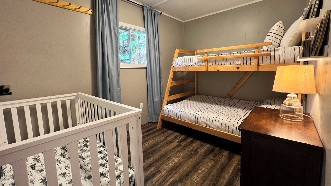 Photo of Bedroom in Algonquin Highlands