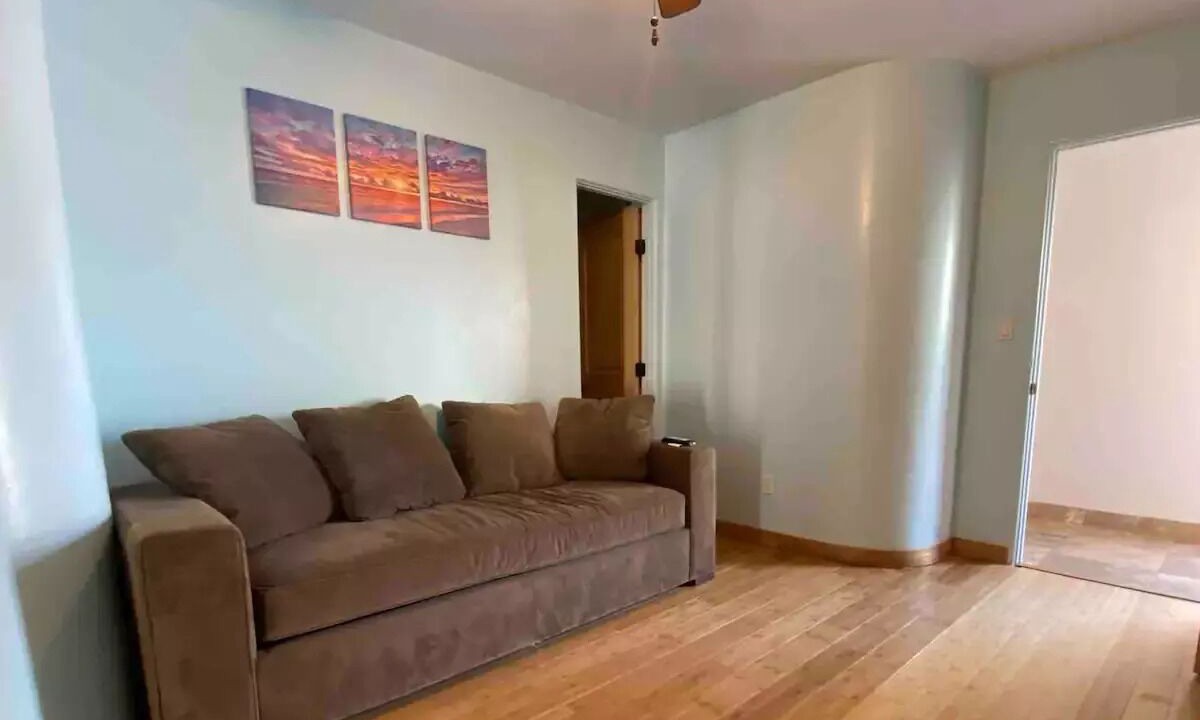 Photo of Livingroom in Ocean Beach