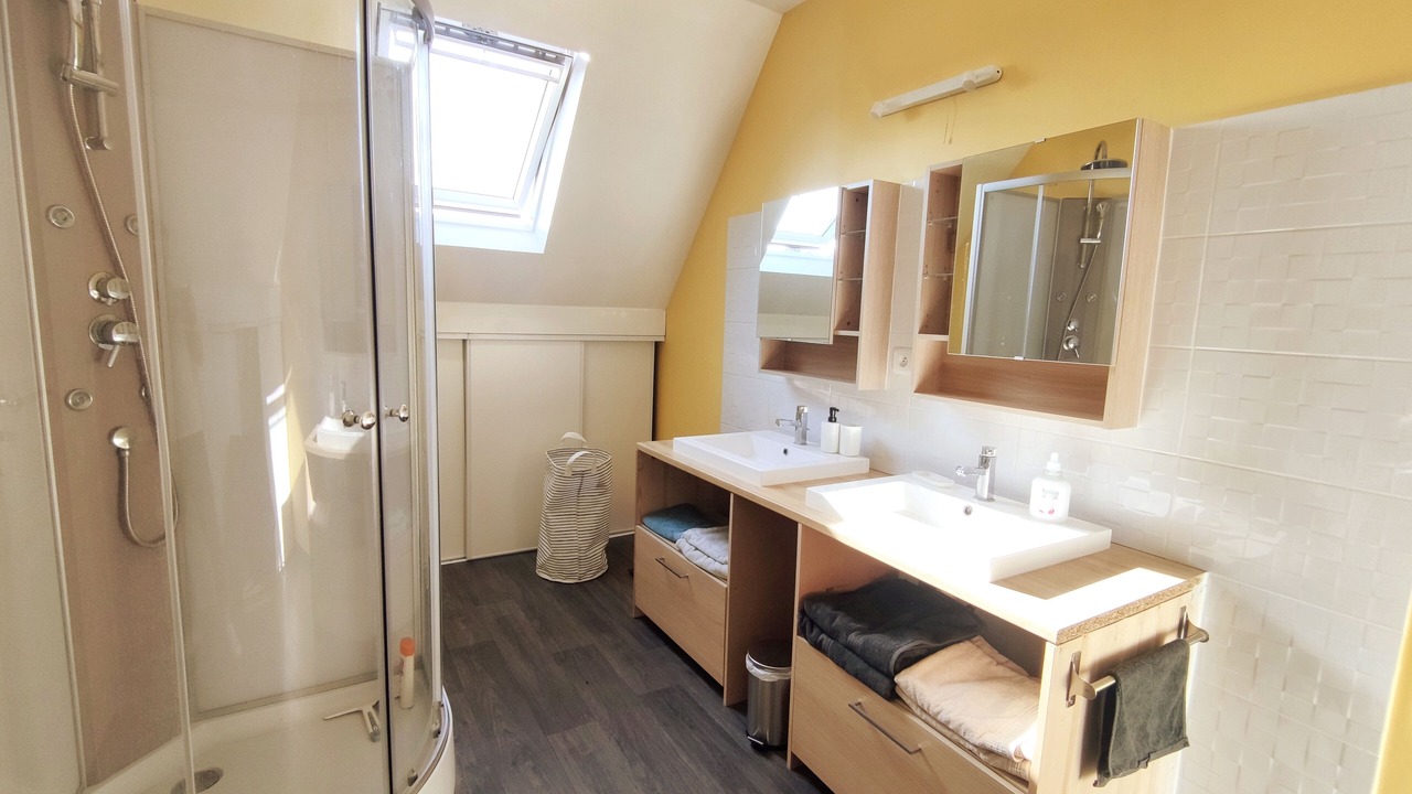 Photo of Bathroom in Blosseville