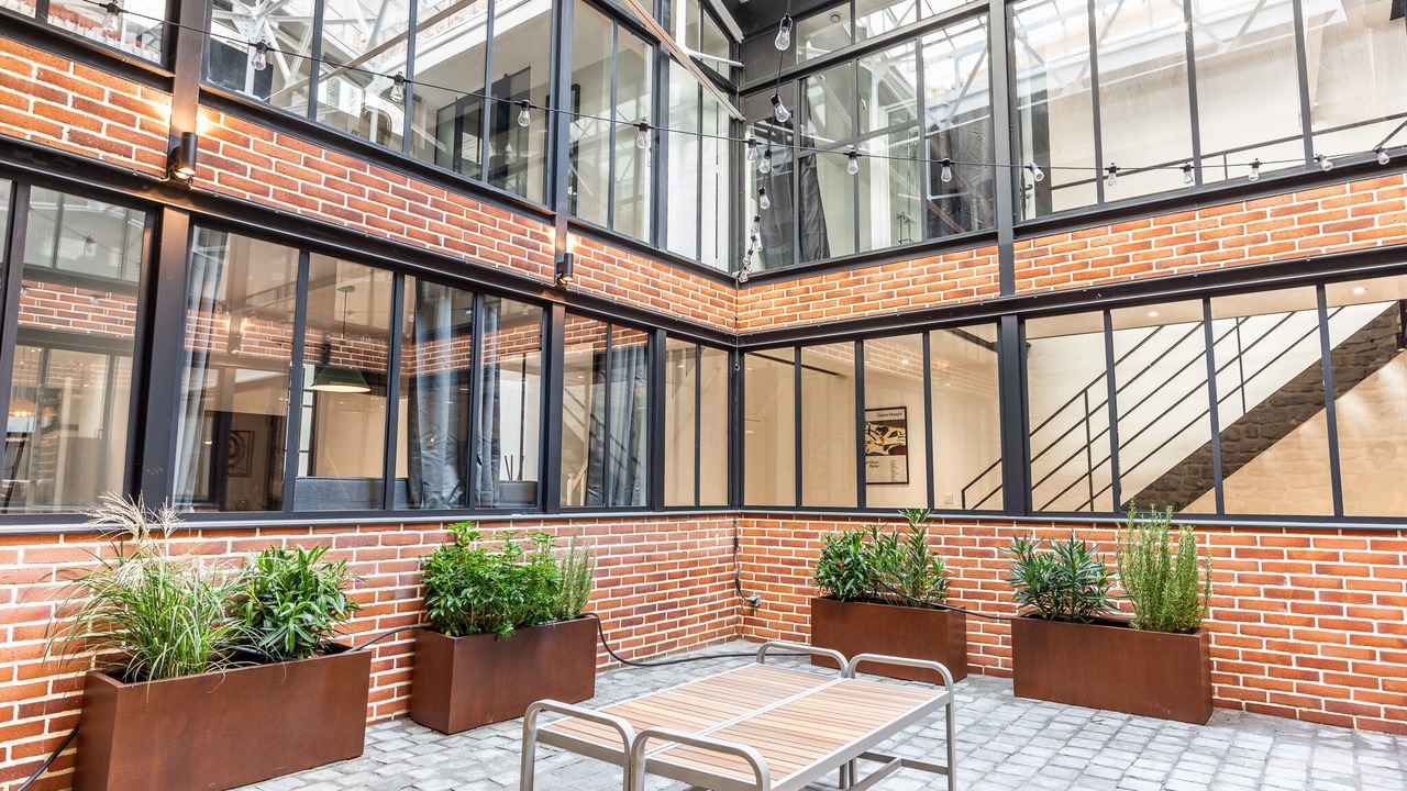 Photo of Outdoor in Quartier des Grandes-Carrieres