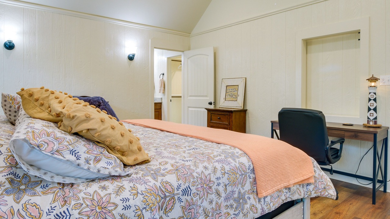 Photo of Bedroom in Benson