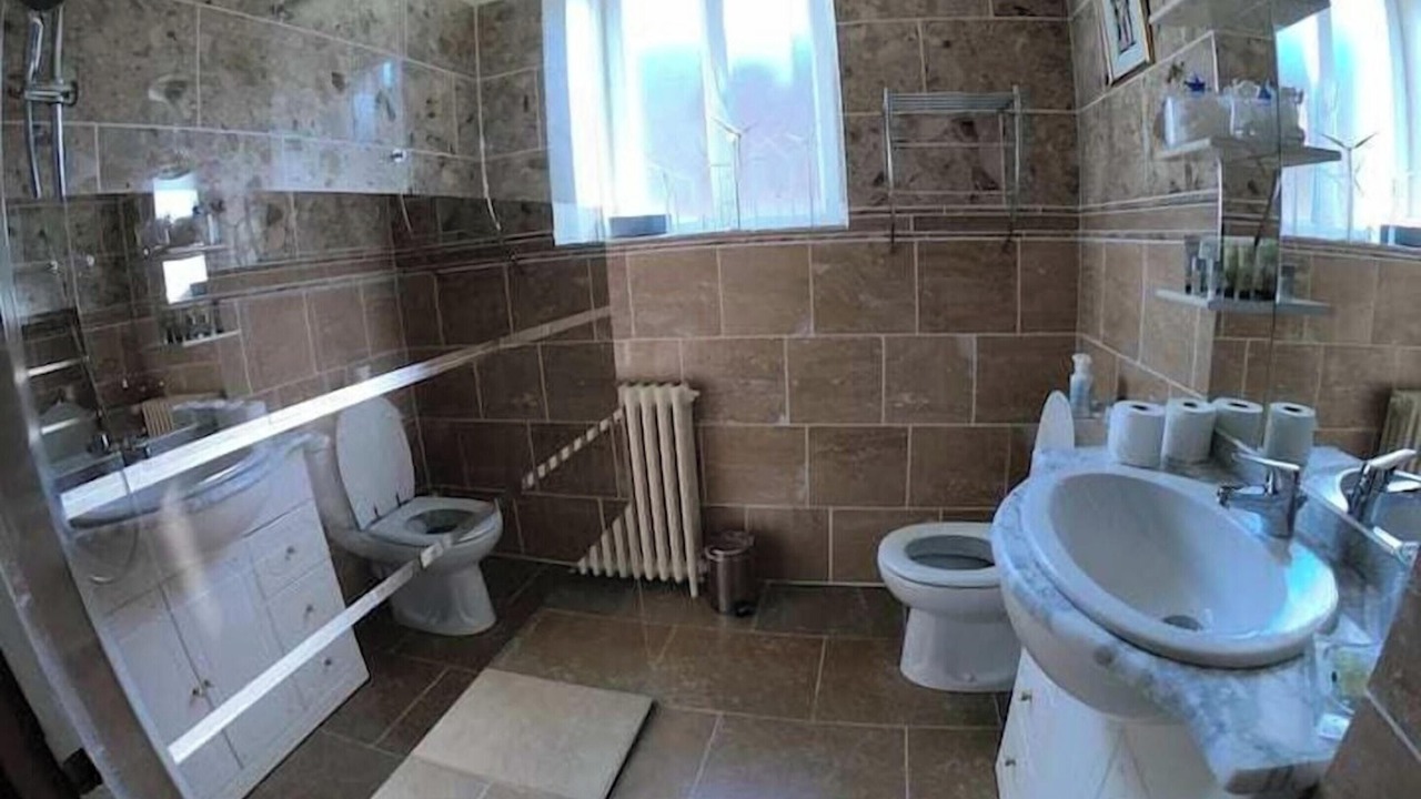 Photo of Bathroom in Beaune