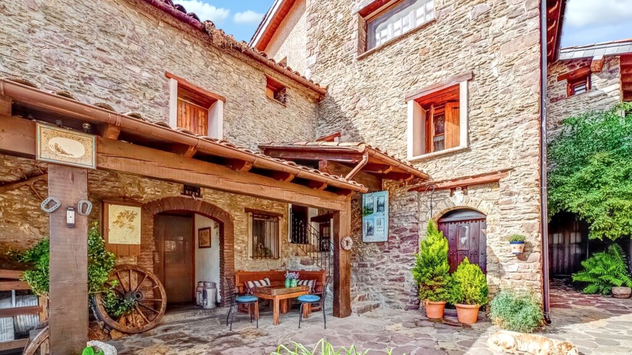 Photo of Others in Ardanue