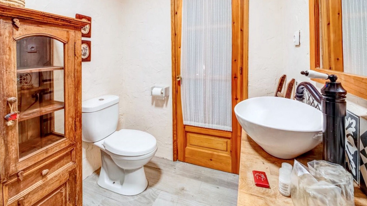 Photo of Bathroom in Ardanue
