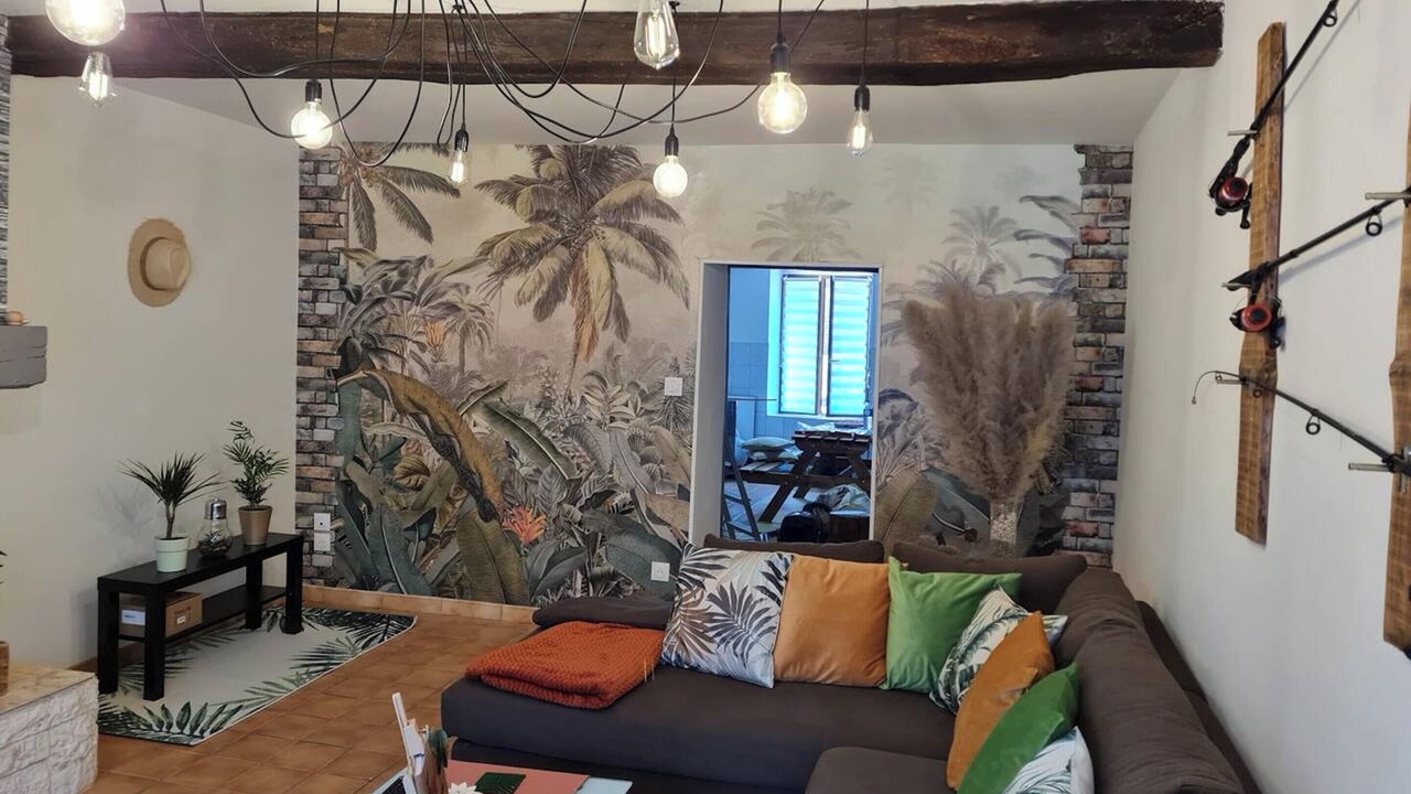 Photo of Livingroom in Deville