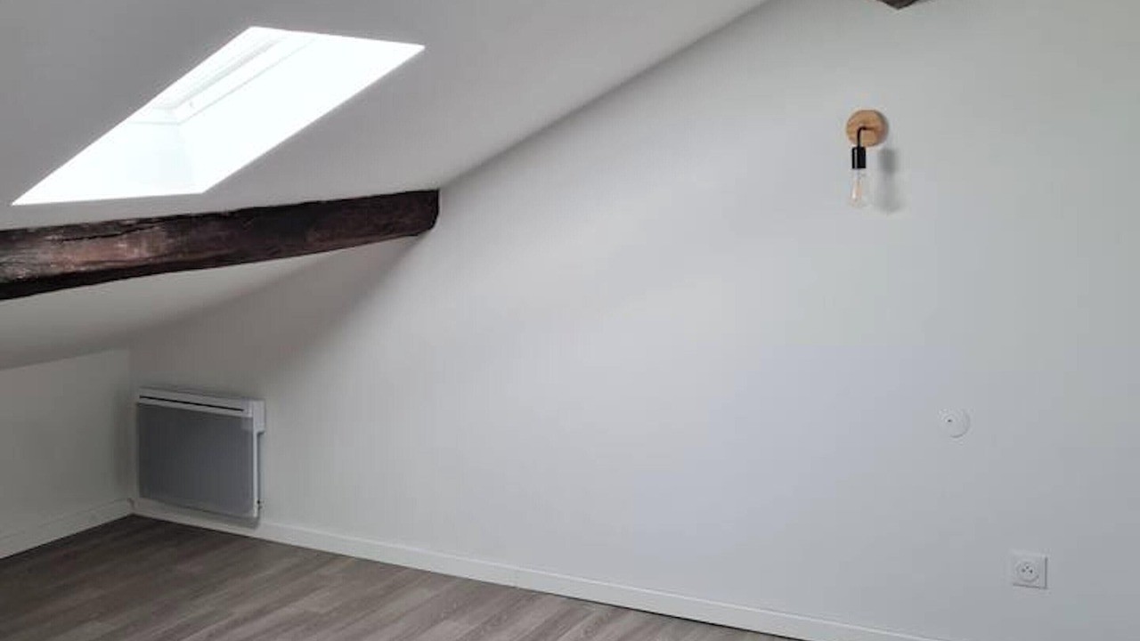 Photo of Others in Deville