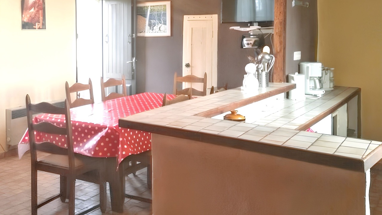 Photo of Livingroom in Chandolas