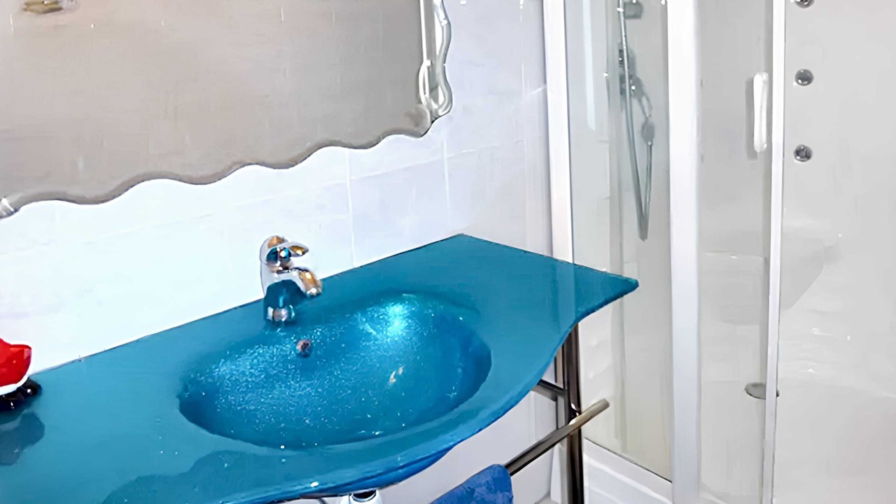 Photo of Bathroom in Laroque-des-Alberes