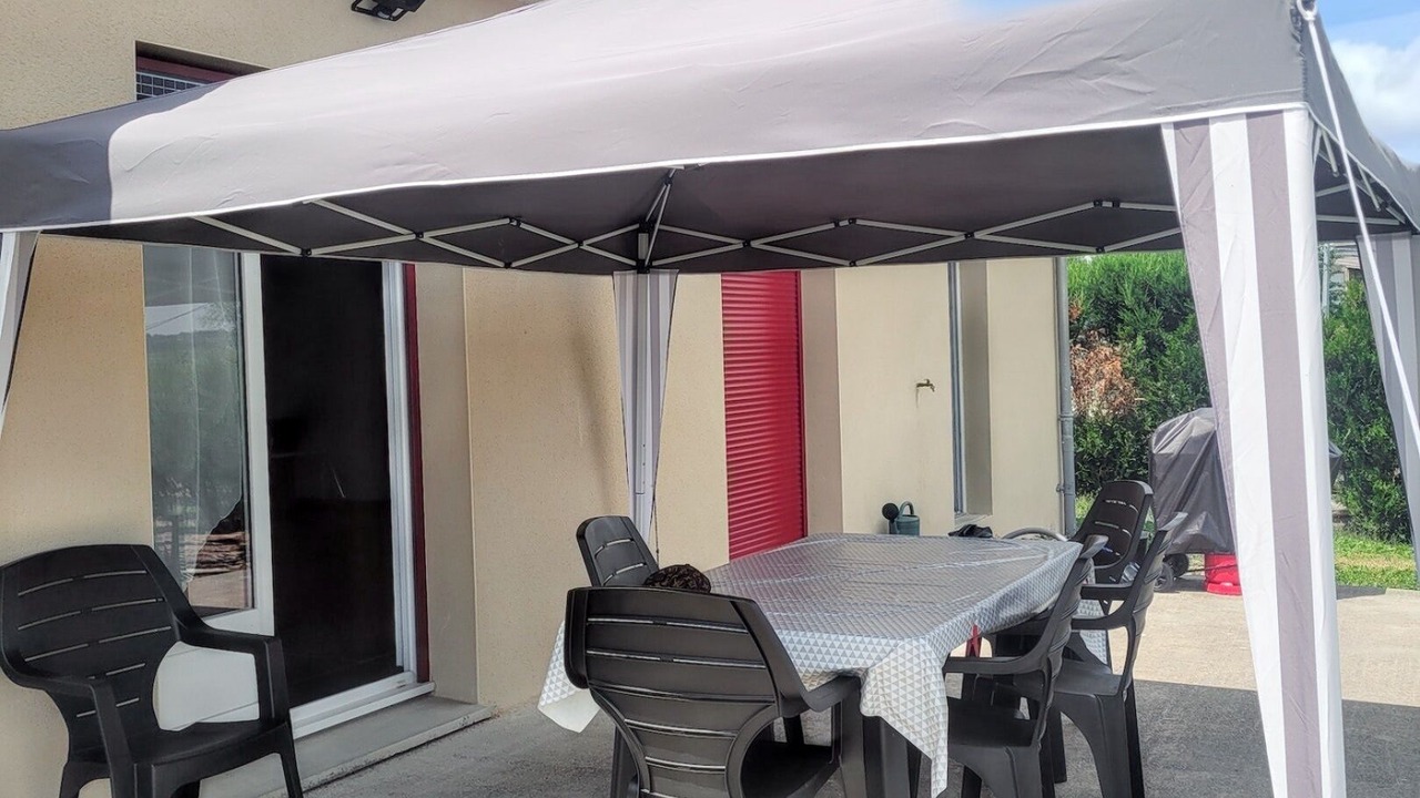 Photo of Others in Sully