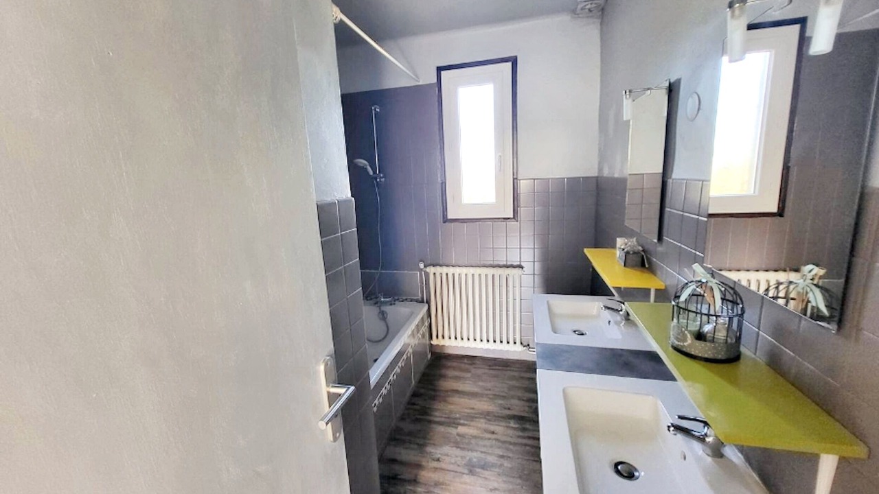Photo of Bathroom in Ria-Sirach
