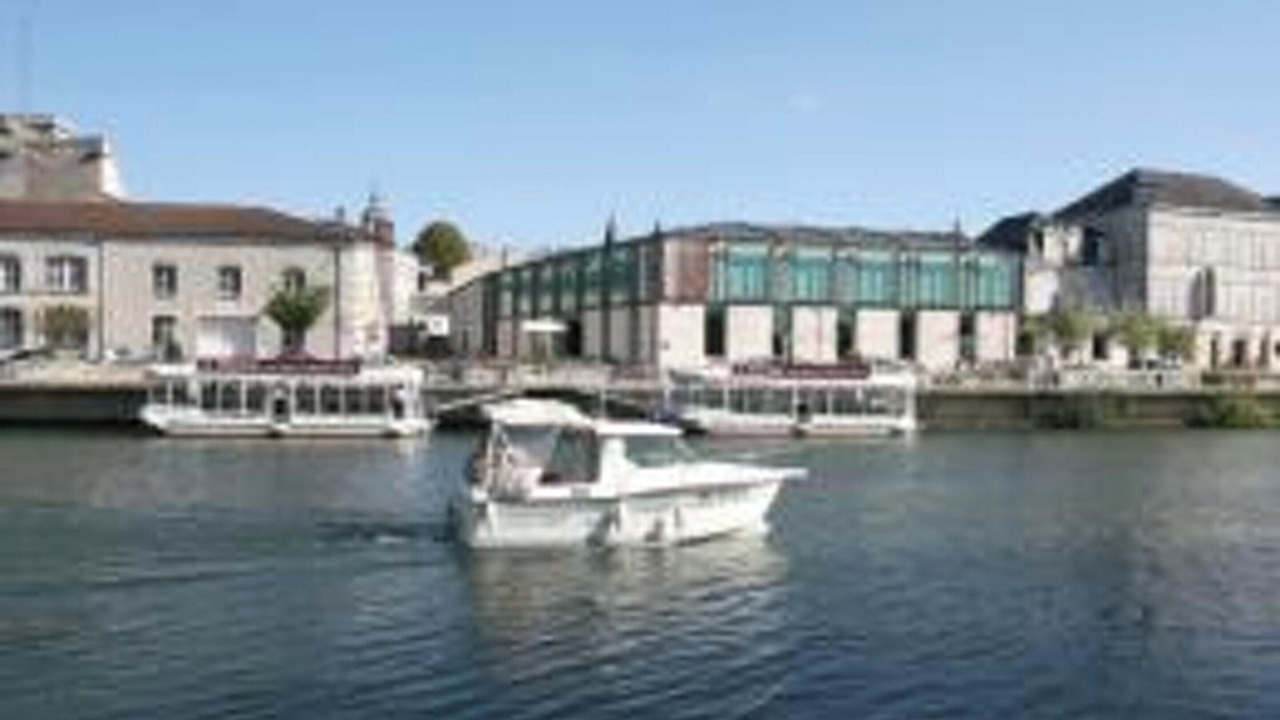 Photo of Others in Cognac