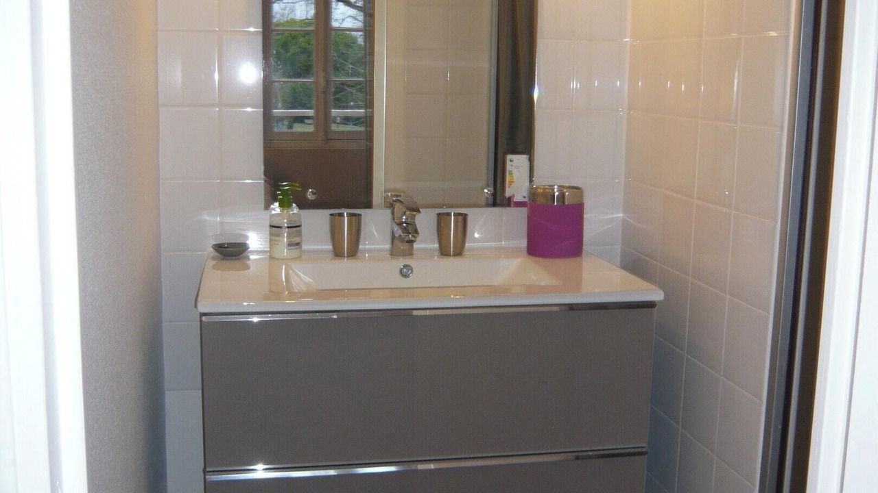 Photo of Bathroom in Cognac