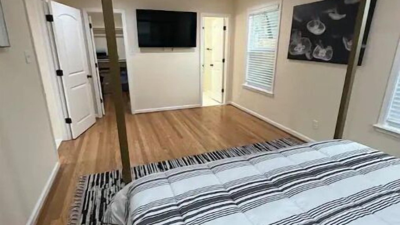Photo of Bedroom in Northside