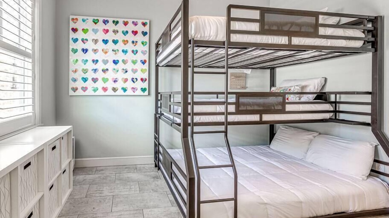Photo of Bedroom in Carlton Landing