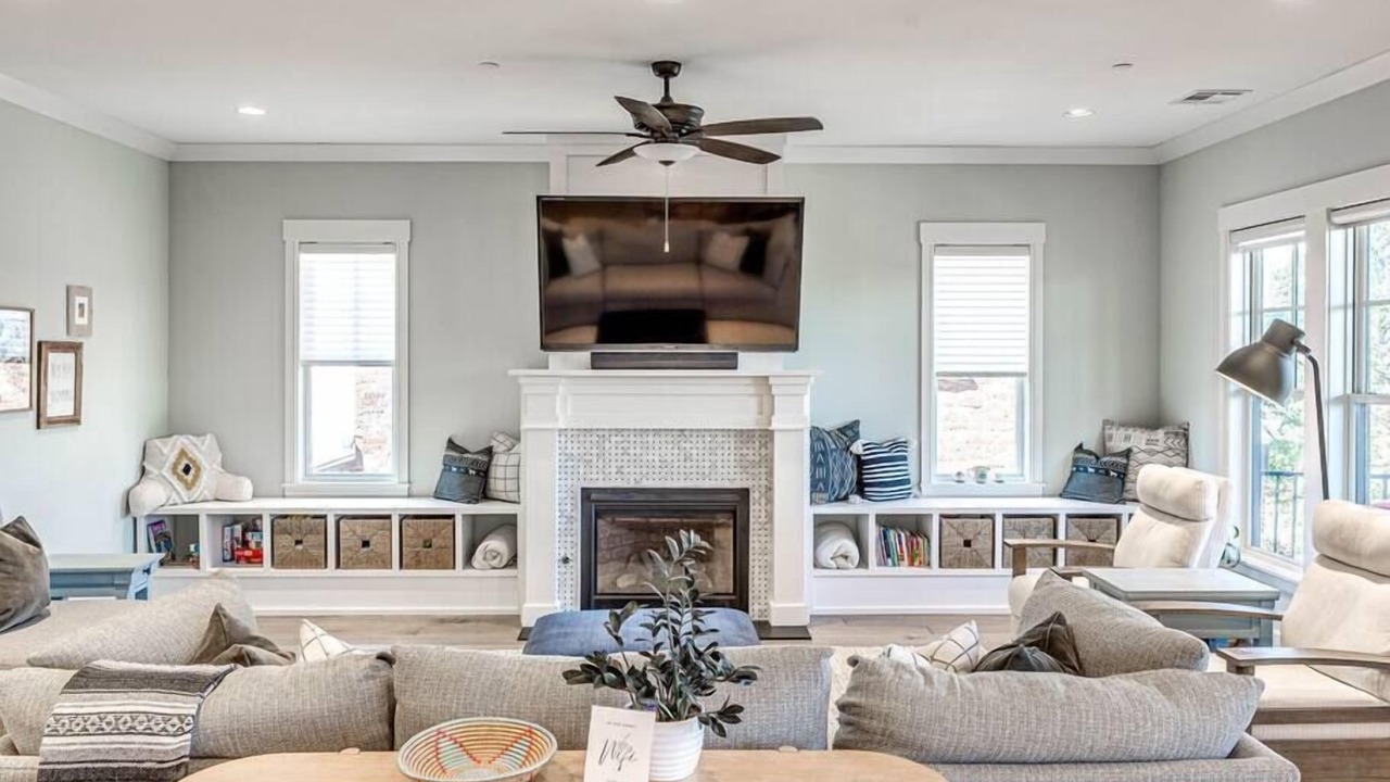 Photo of Livingroom in Carlton Landing