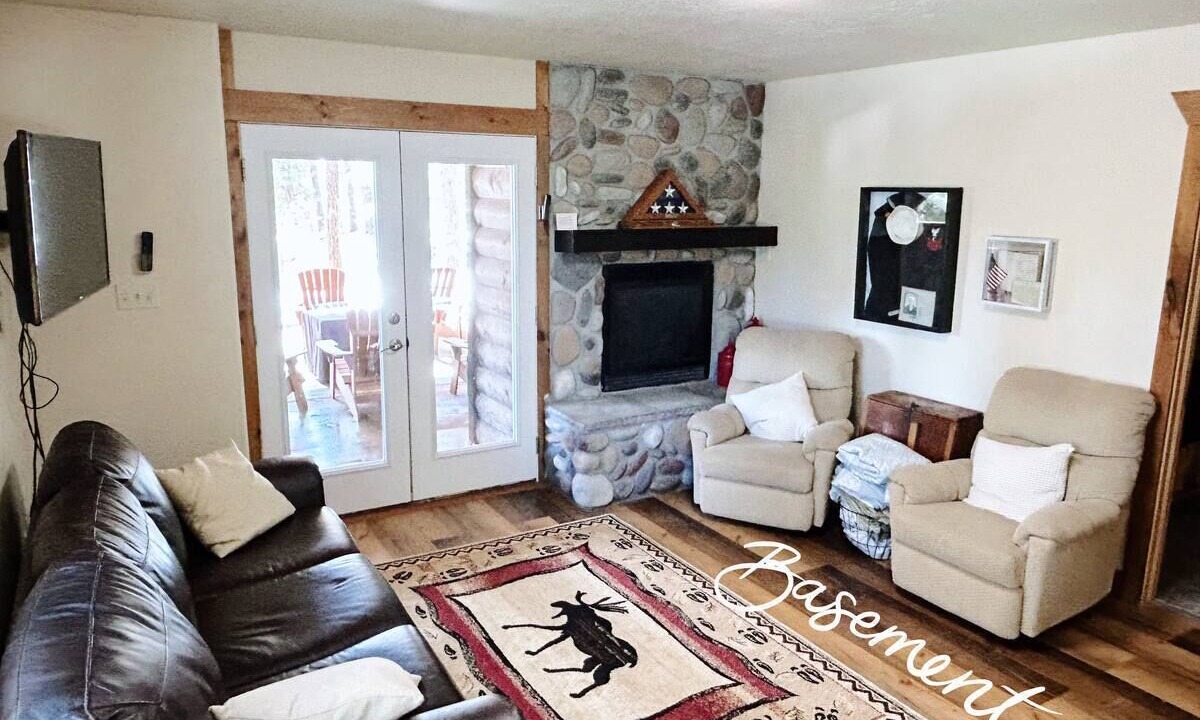 Photo of Livingroom in Monticello