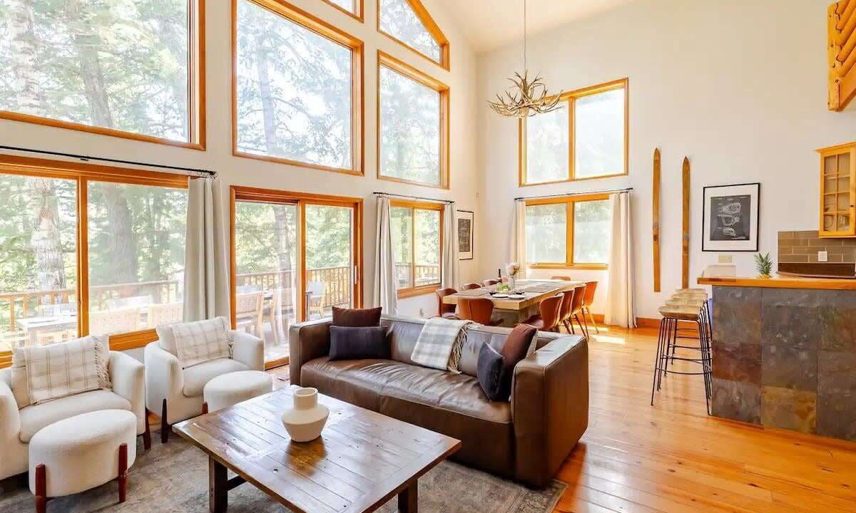 Photo of Bedroom in Summit Park