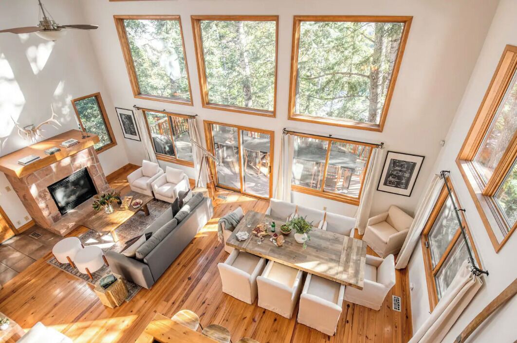 Photo of Livingroom in Summit Park