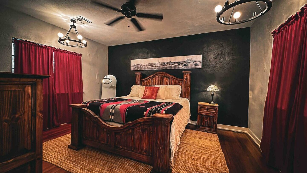 Photo of Bedroom in Ponca City
